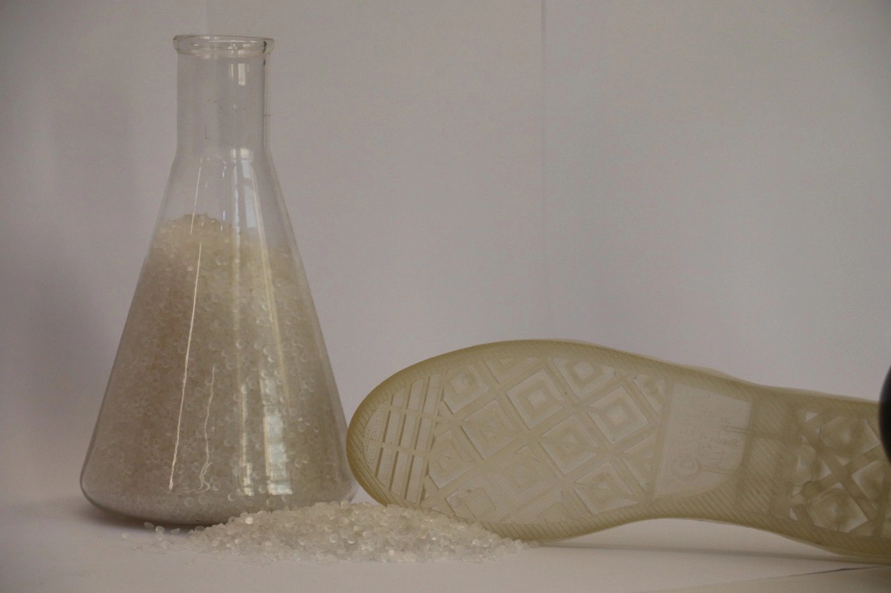 Semi-Transparent Shoe Outsole 106BBL, 106ABL