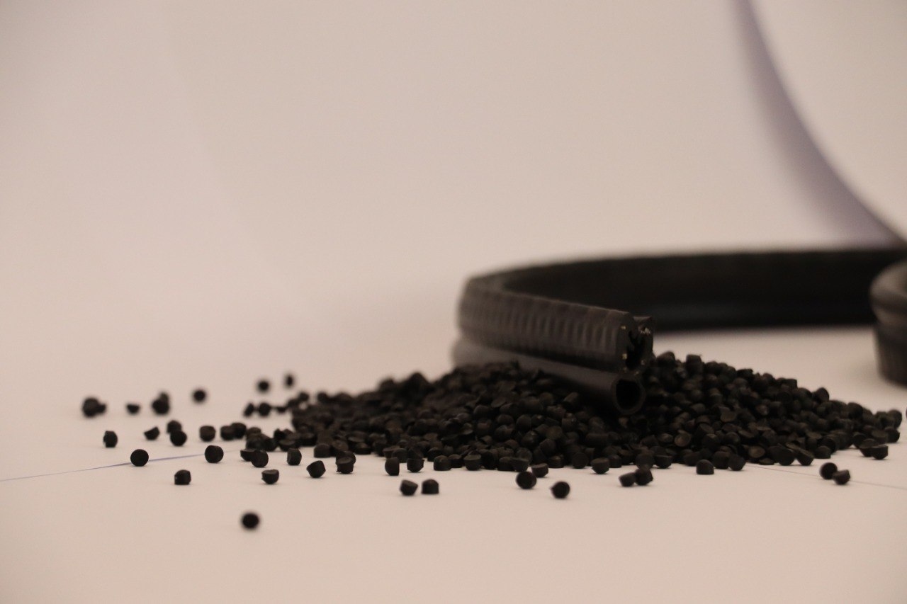 نوار شیشه عقب خودرو 108